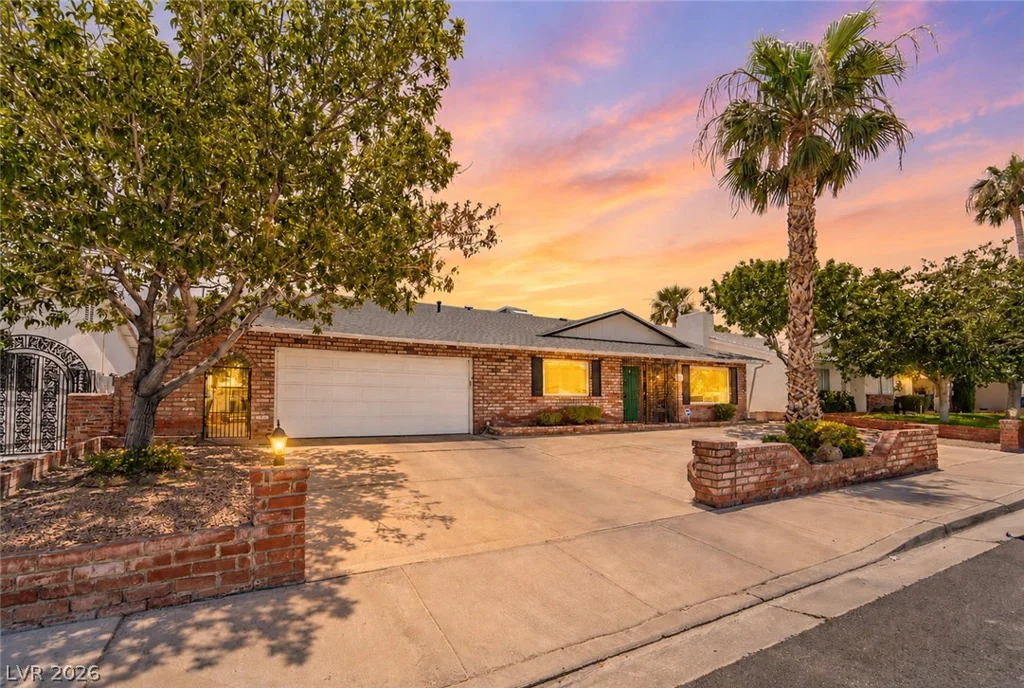 4656 Skyland, Las Vegas, NV 89121