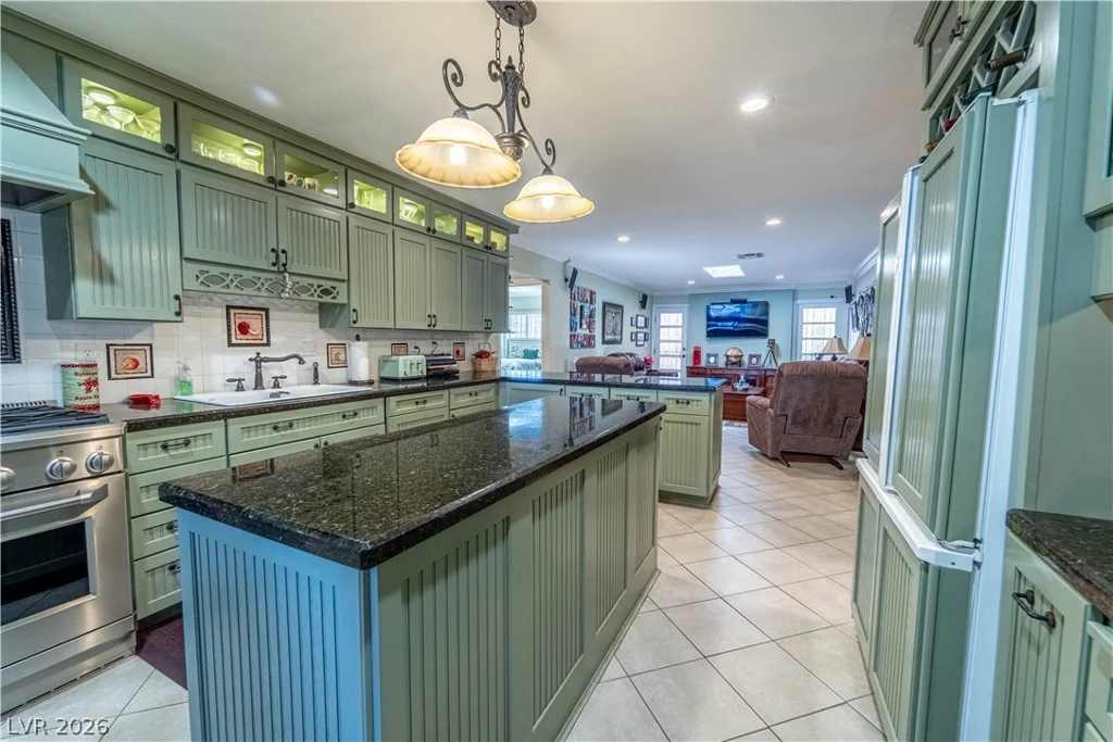4656 Skyland, Las Vegas, NV 89121