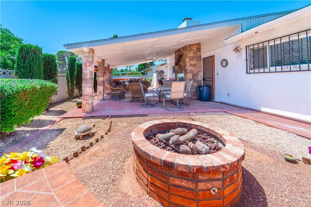 4656 Skyland, Las Vegas, NV 89121