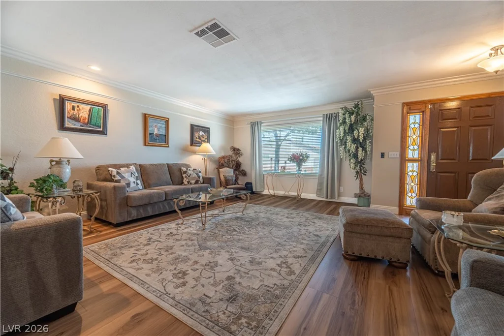 4656 Skyland, Las Vegas, NV 89121