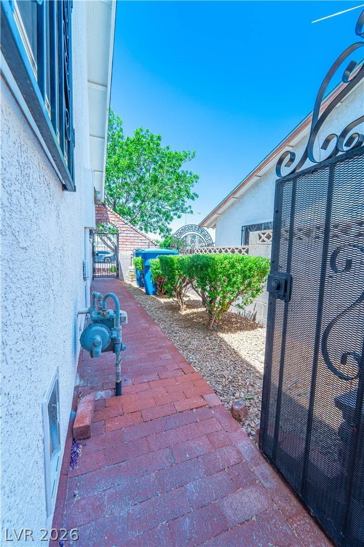 4656 Skyland, Las Vegas, NV 89121