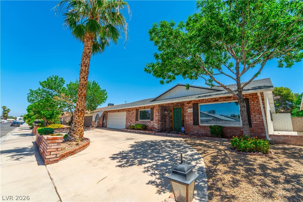 4656 Skyland, Las Vegas, NV 89121