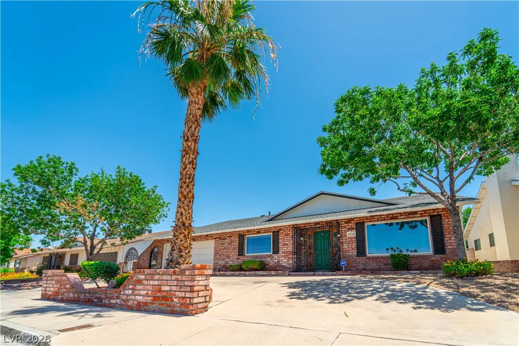 4656 Skyland, Las Vegas, NV 89121