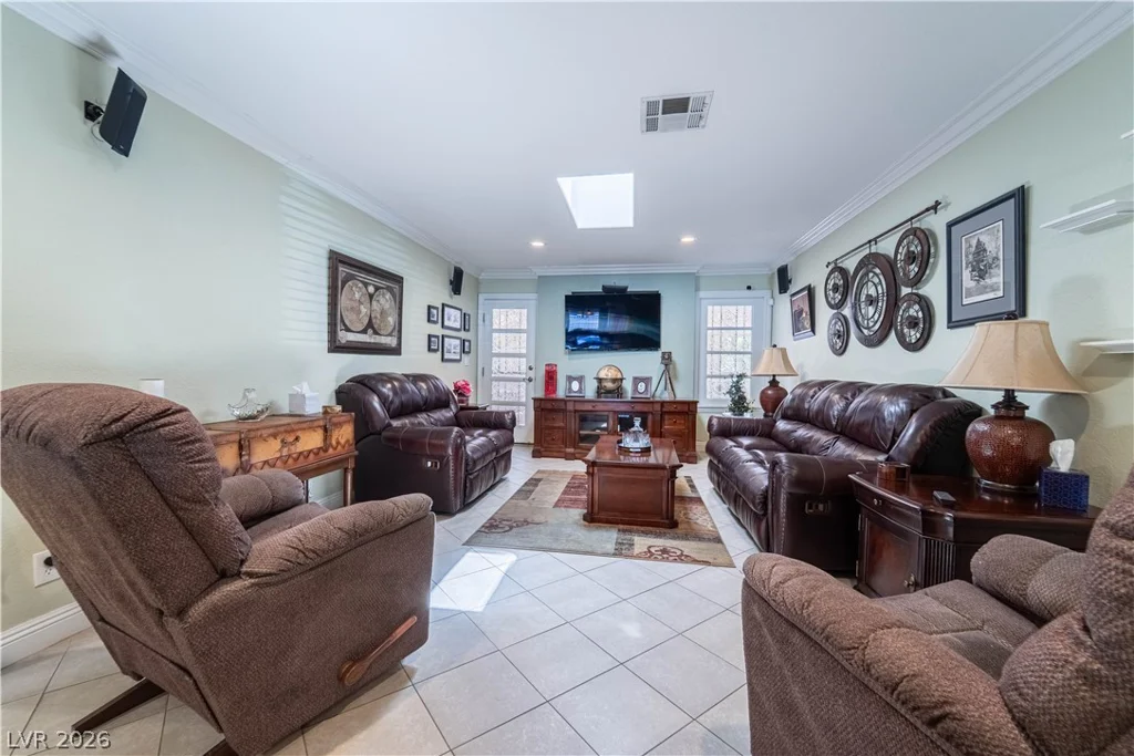 4656 Skyland, Las Vegas, NV 89121