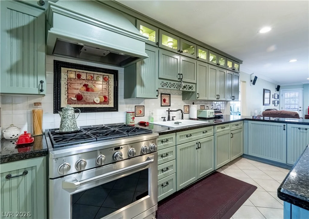 4656 Skyland, Las Vegas, NV 89121