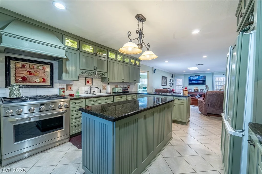 4656 Skyland, Las Vegas, NV 89121