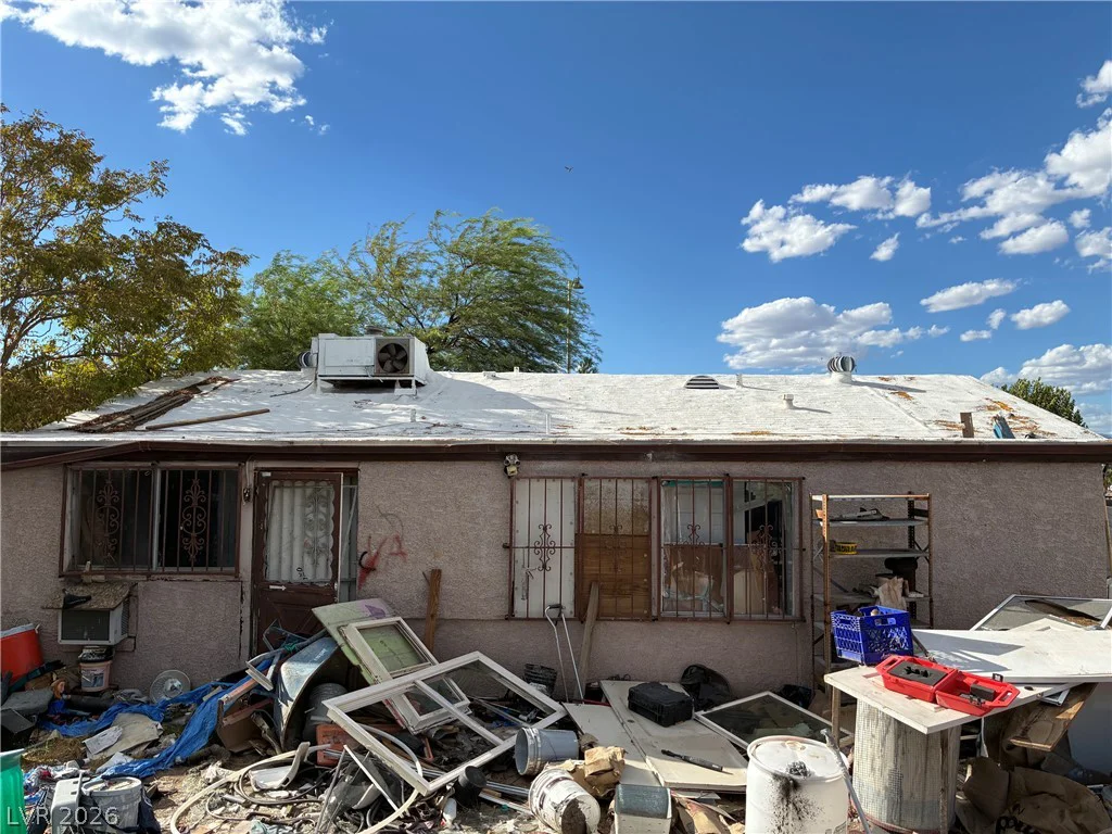 2744 Searles, Las Vegas, NV 89101