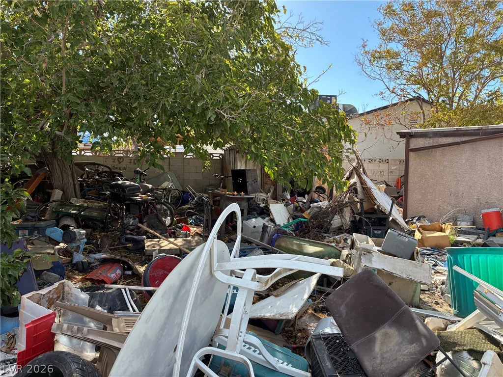 2744 Searles, Las Vegas, NV 89101