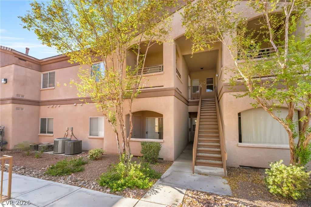 5751 Hacienda, Las Vegas, NV 89122