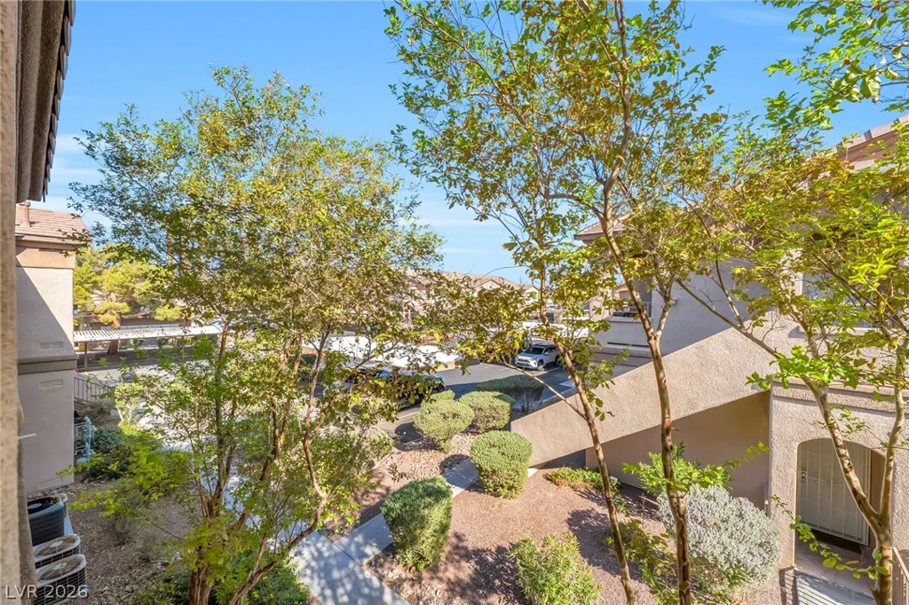 5751 Hacienda, Las Vegas, NV 89122