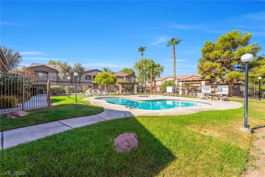 5751 Hacienda, Las Vegas, NV 89122