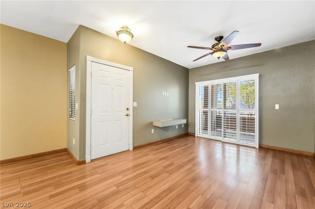 5751 Hacienda, Las Vegas, NV 89122