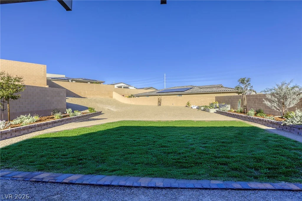 6104 Avery Pointe, Las Vegas, NV 89166