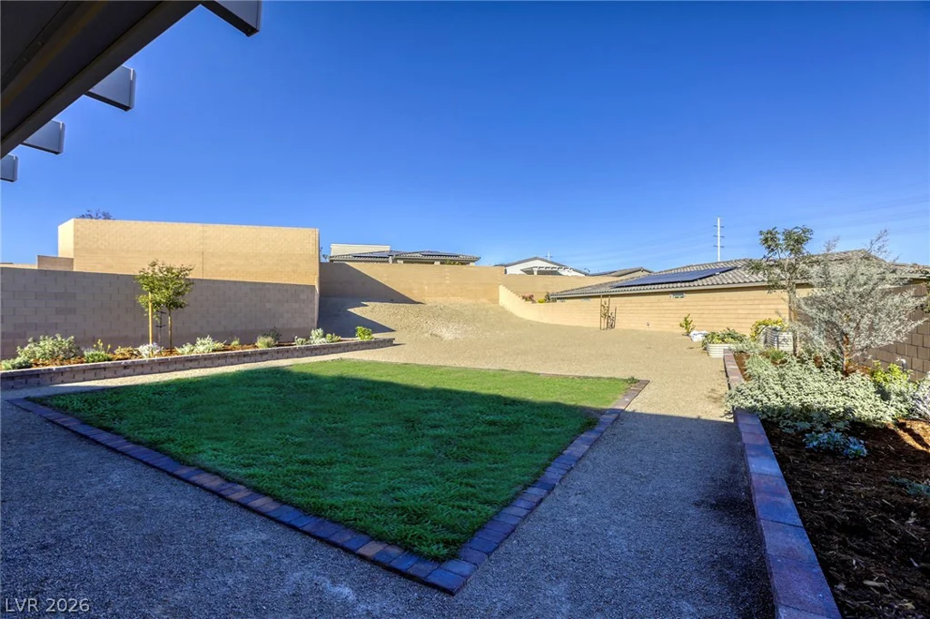 6104 Avery Pointe, Las Vegas, NV 89166