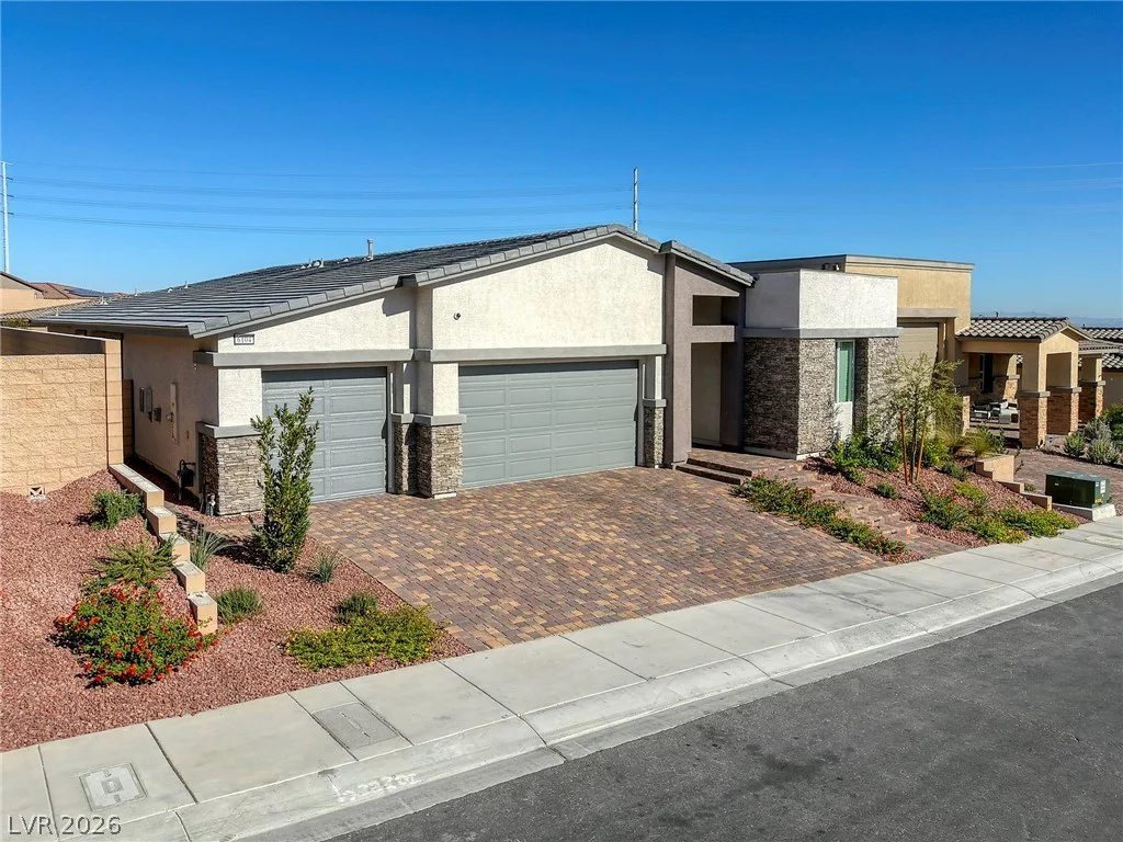 6104 Avery Pointe, Las Vegas, NV 89166