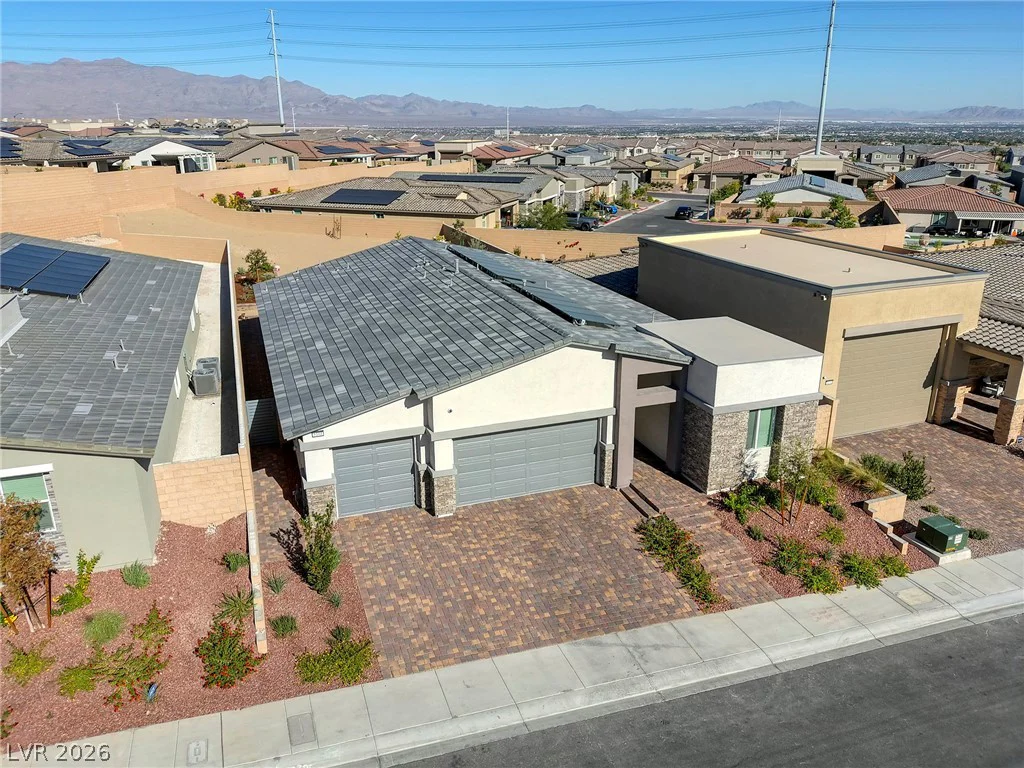 6104 Avery Pointe, Las Vegas, NV 89166