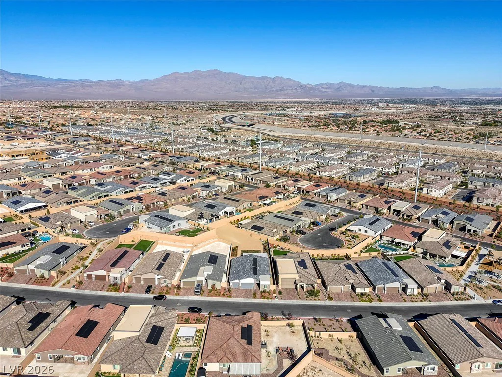 6104 Avery Pointe, Las Vegas, NV 89166