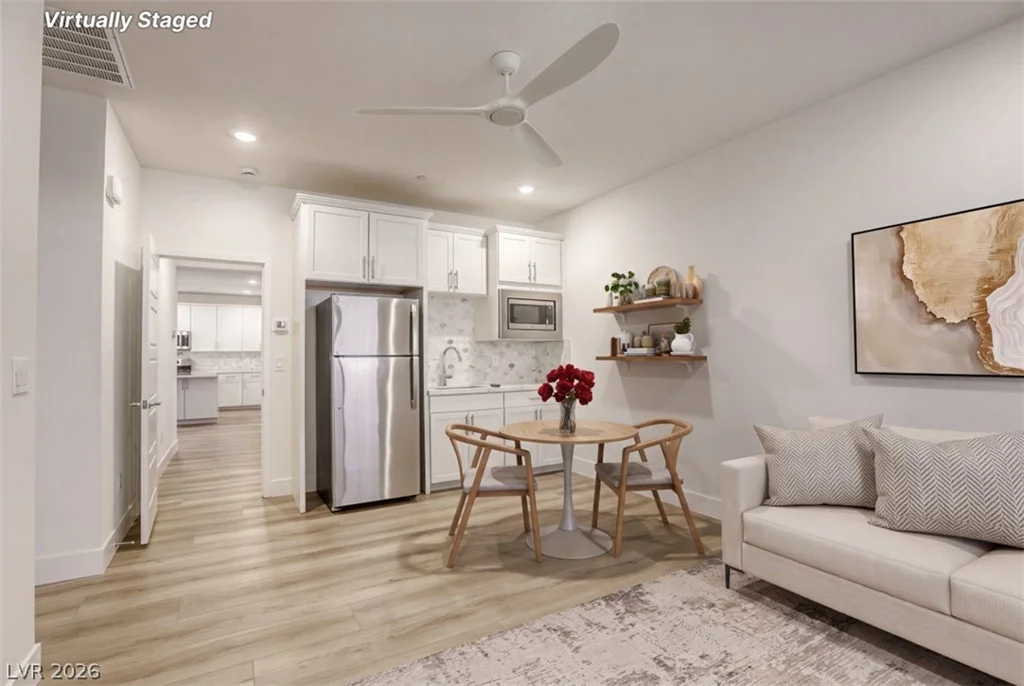 6104 Avery Pointe, Las Vegas, NV 89166