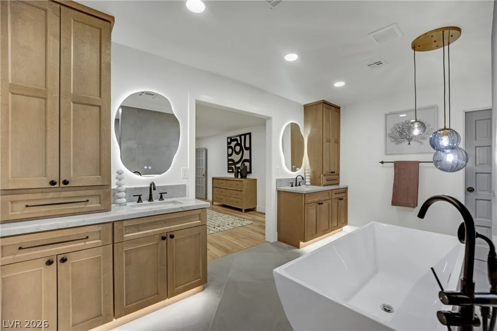 1244 Park, Las Vegas, NV 89102