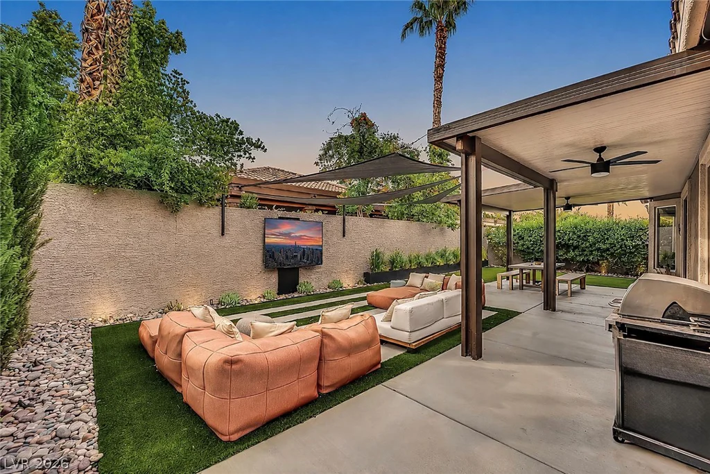 1617 Sun Ridge, Las Vegas, NV 89117