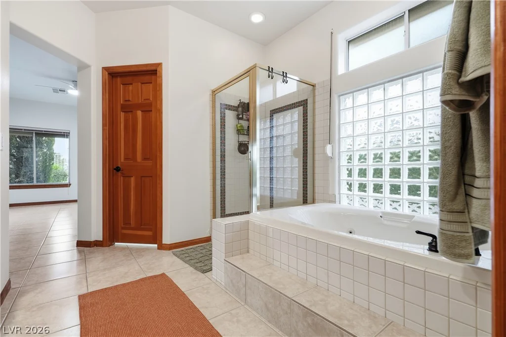 1842 Indian Bend, Henderson, NV 89074