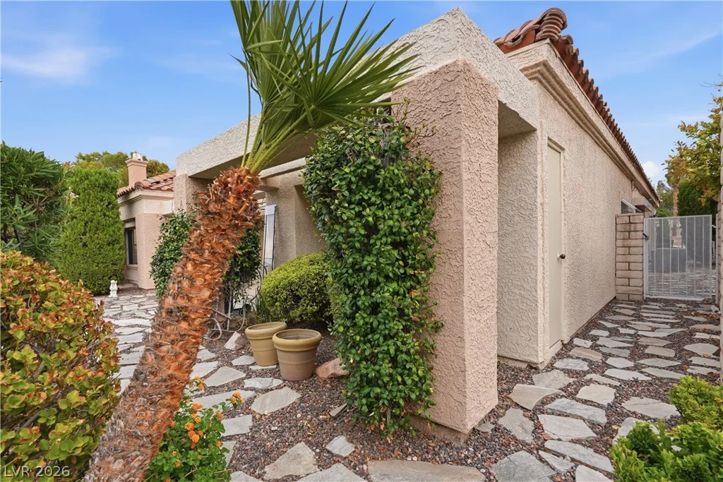 1842 Indian Bend, Henderson, NV 89074