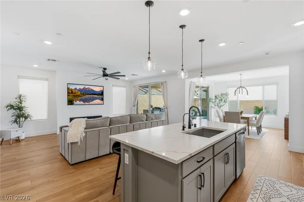 6490 Sandero Springs, Las Vegas, NV 89166