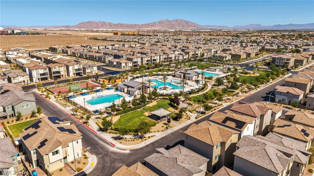 2742 Champagne Gold, North Las Vegas, NV 89086