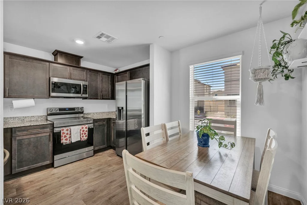 2742 Champagne Gold, North Las Vegas, NV 89086