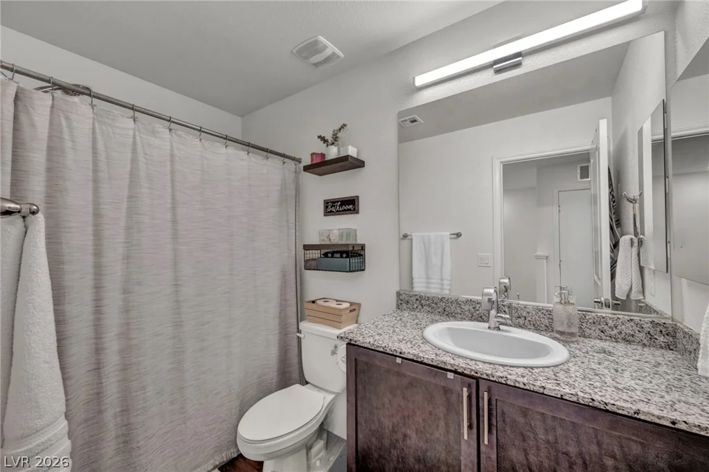 2742 Champagne Gold, North Las Vegas, NV 89086