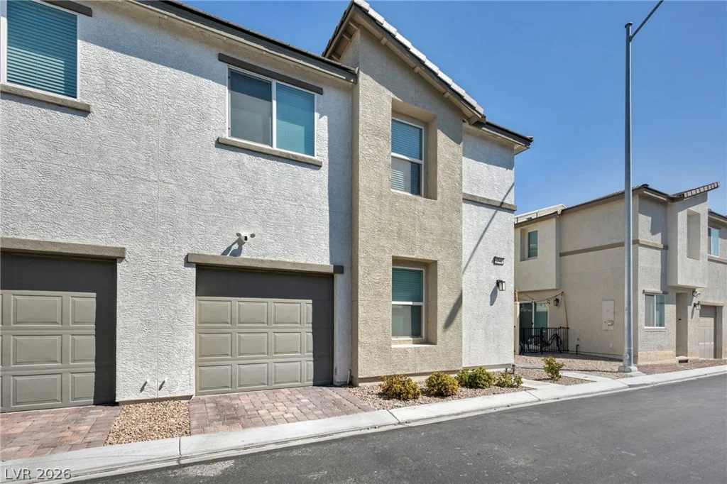 2742 Champagne Gold, North Las Vegas, NV 89086