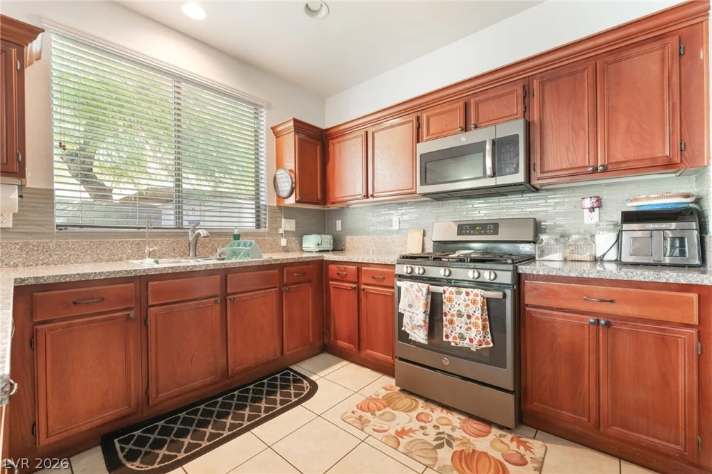 1844 Arch Stone, North Las Vegas, NV 89031