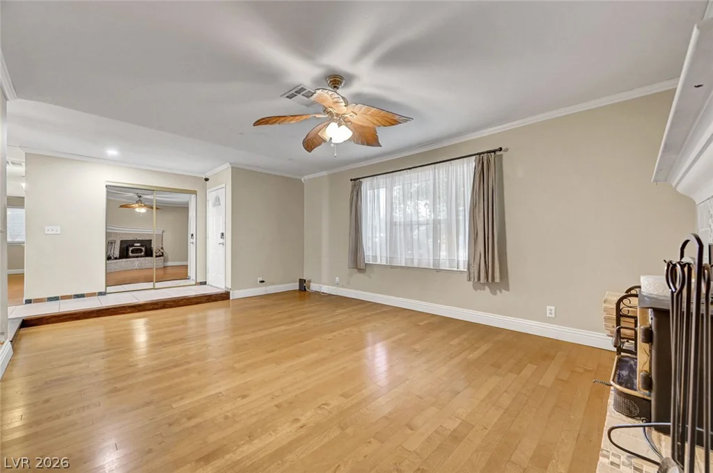 5817 Mary, Las Vegas, NV 89108