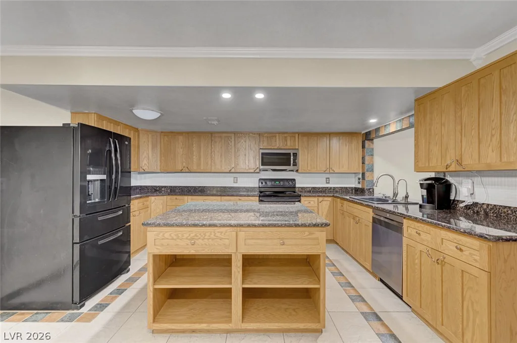 5817 Mary, Las Vegas, NV 89108