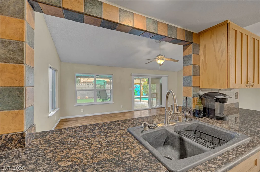 5817 Mary, Las Vegas, NV 89108