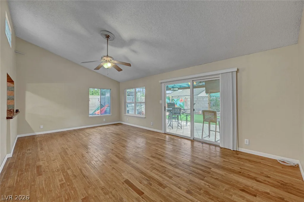 5817 Mary, Las Vegas, NV 89108