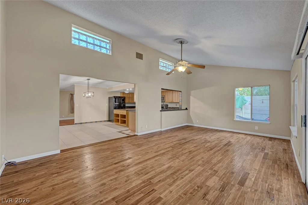 5817 Mary, Las Vegas, NV 89108