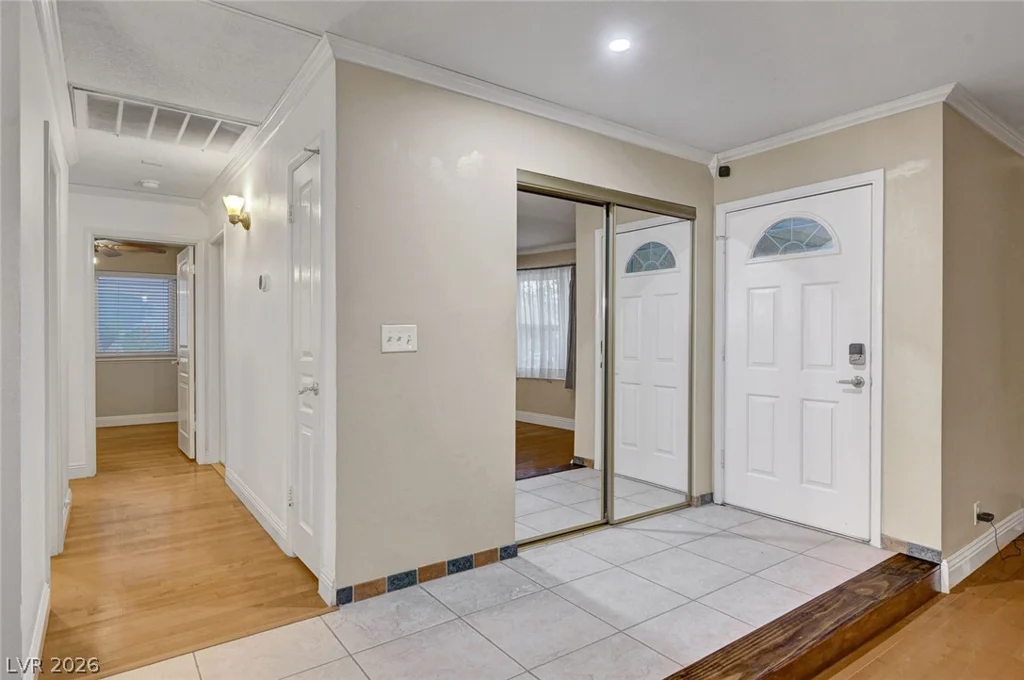 5817 Mary, Las Vegas, NV 89108