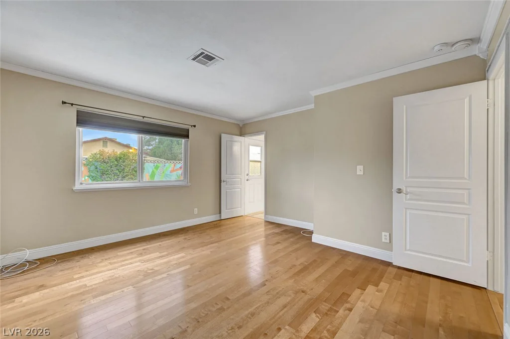 5817 Mary, Las Vegas, NV 89108