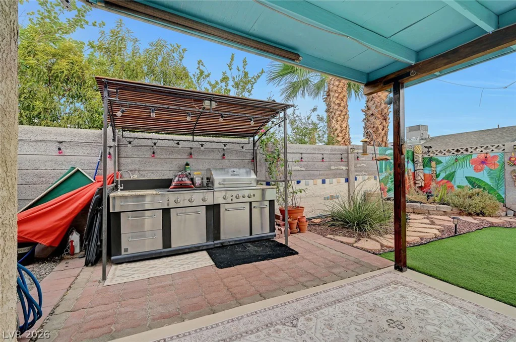 5817 Mary, Las Vegas, NV 89108