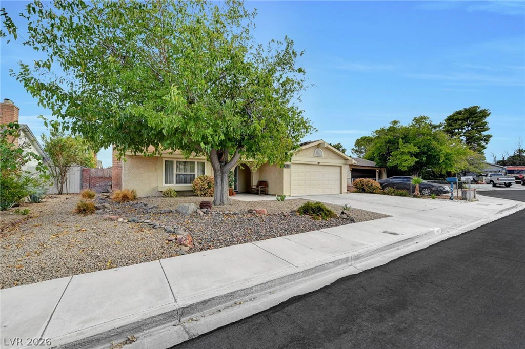 5817 Mary, Las Vegas, NV 89108