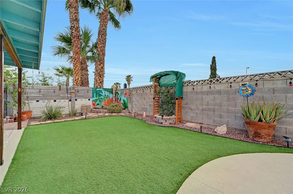 5817 Mary, Las Vegas, NV 89108