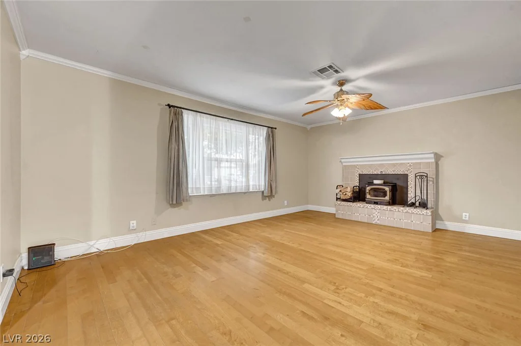 5817 Mary, Las Vegas, NV 89108