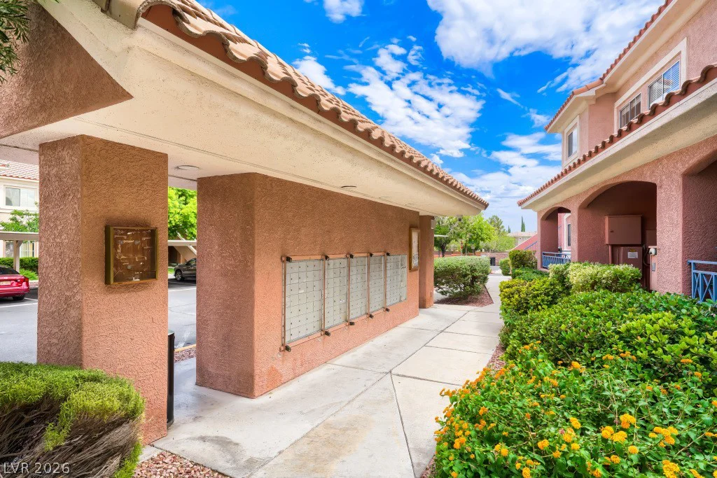 401 Amber Pine, Las Vegas, NV 89144