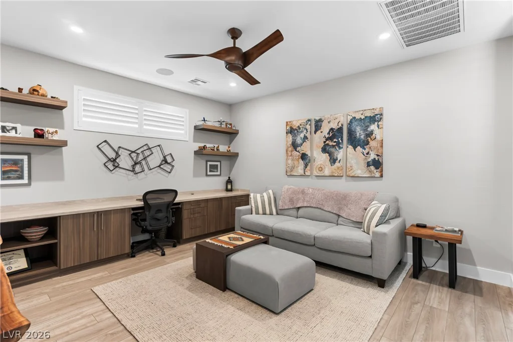 9707 Starlight Ridge, Las Vegas, NV 89148