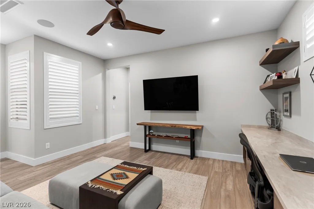 9707 Starlight Ridge, Las Vegas, NV 89148