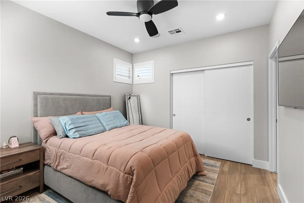 9707 Starlight Ridge, Las Vegas, NV 89148