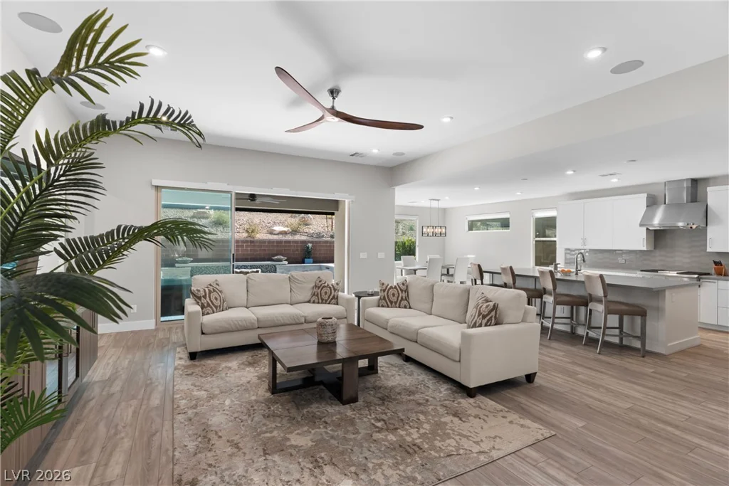 9707 Starlight Ridge, Las Vegas, NV 89148
