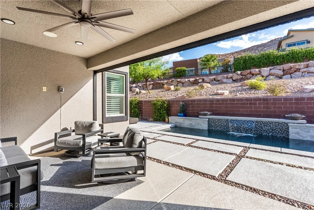 9707 Starlight Ridge, Las Vegas, NV 89148