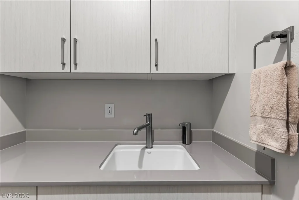 9707 Starlight Ridge, Las Vegas, NV 89148